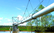 Pipeline à travers une rivière